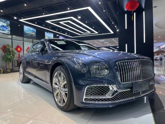 {線上賭場}(宾利飞驰2021款40中国售价5座内饰)