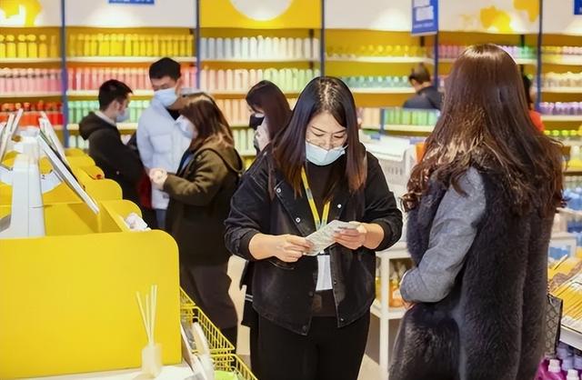 {網上賭場}(实体店做什么生意最赚钱)